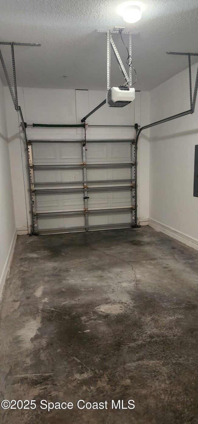 Photo - 4076 Meander Pl