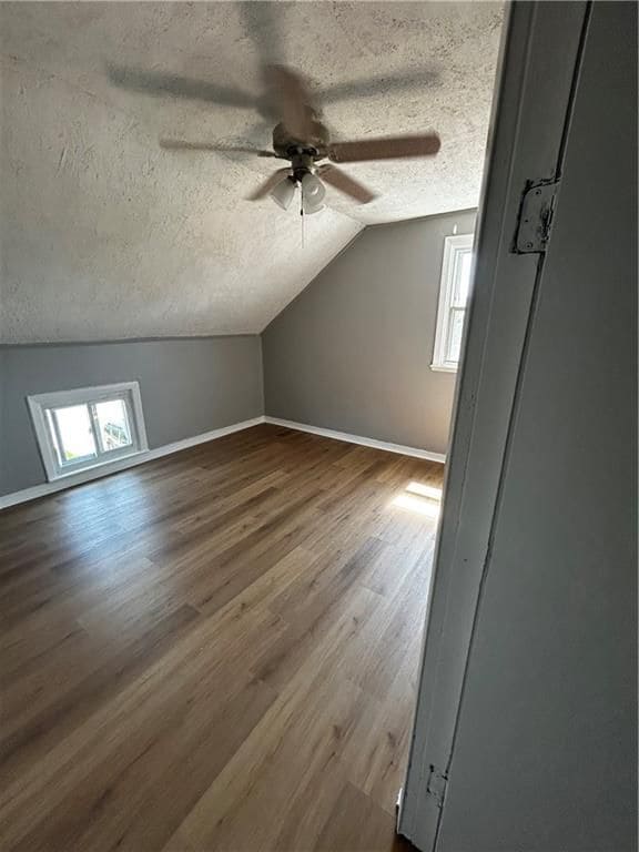 404 Bradford Ave Unit 3