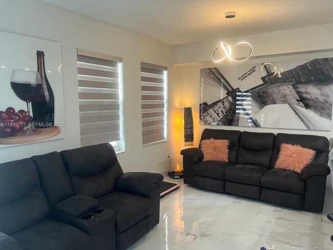 Photo - 11501 NW 89th St Unit 102