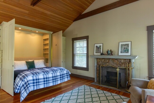 Photo - 1 bed, 1 bath River View Cottage in Charle...