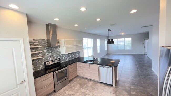 Photo - 7255 Shadeview Alley