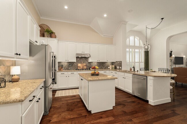 Photo - 16650 Seminole Ridge Dr