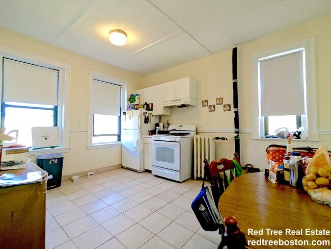 Photo - 23 Brighton Ave Unit 6