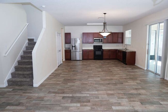 Photo - 2330 Avellino Ave