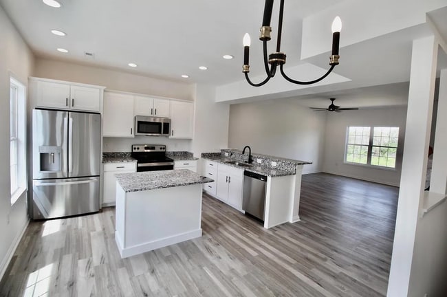 Photo - 1145 Appian Crossing Way