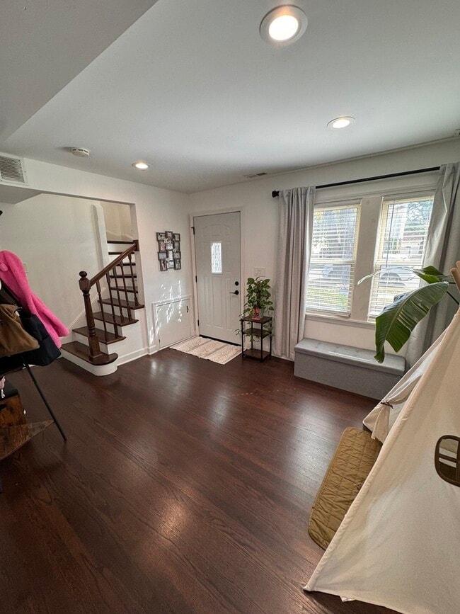 Photo - 2030 N 75th Ave