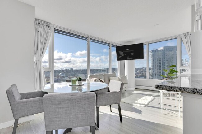 Photo - 688 Abbott St Unit ID1051909P