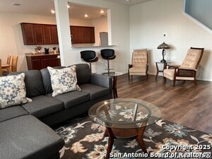 Photo - 724 Sweetgrass
