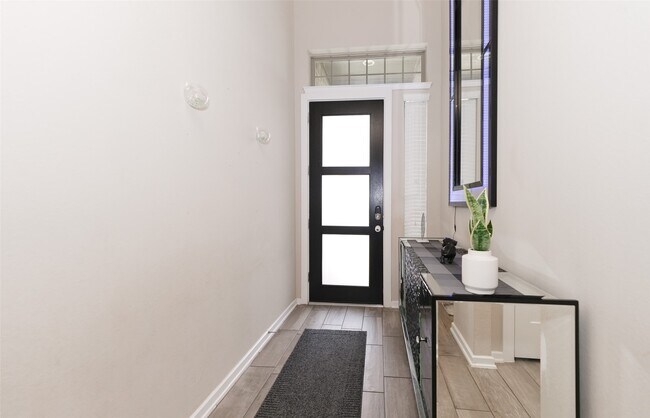 Photo - 7303 Kingbird Cv Ct