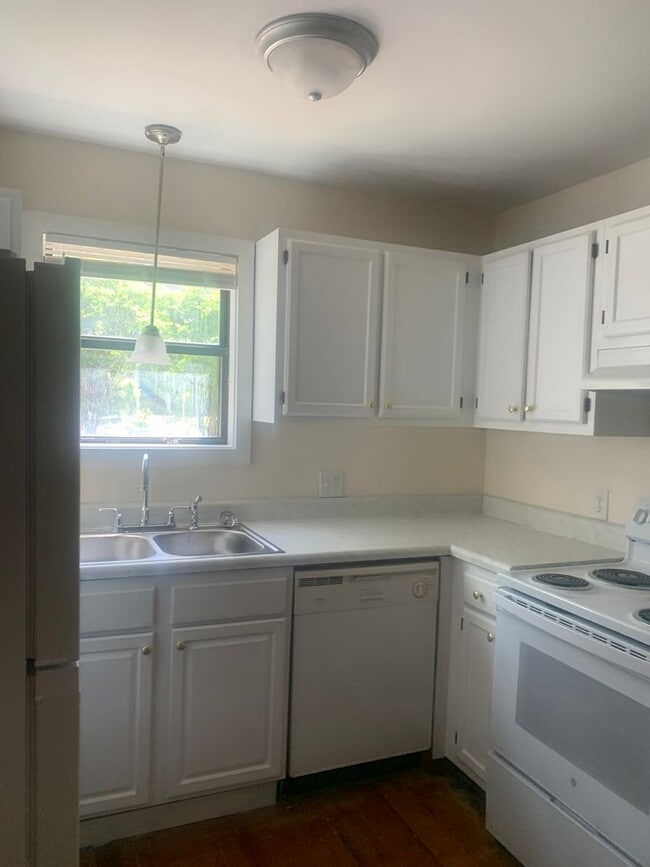 Photo - REMODELED NW RALEIGH TOWNHOME OFF LEESVILLE ROAD Unit B