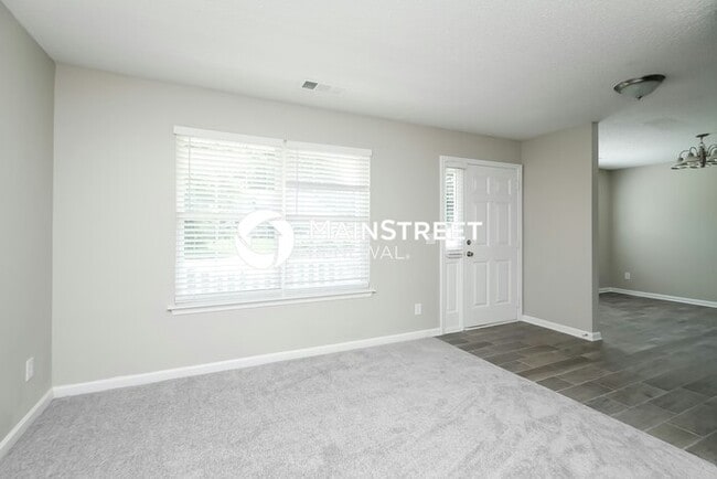 Photo - 4 Bedroom Pet-Friendly Home in Cartersville, GA with Main Street Renewal