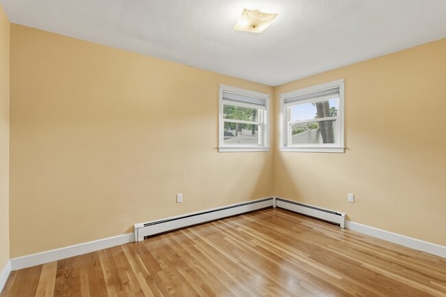 Photo - 1364 Trapelo Rd