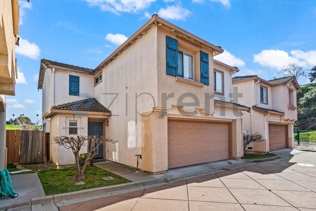 Photo - 3142 Boulders Ct