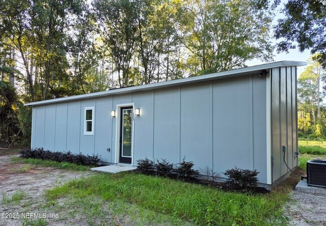 Photo - 225 Gardenia Ave
