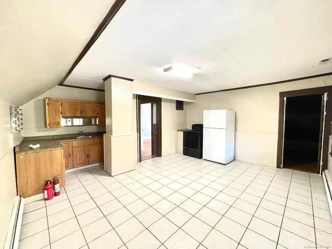Photo - 21 Elm St Unit 3rd flr