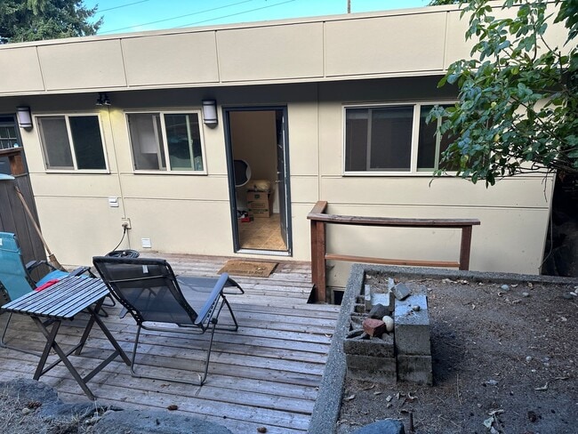 5806 3rd Ave NW Unit 5808