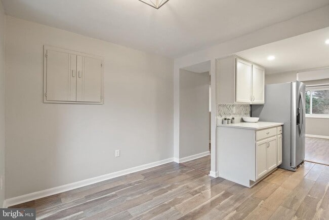 Photo - 9432 Merryrest Rd