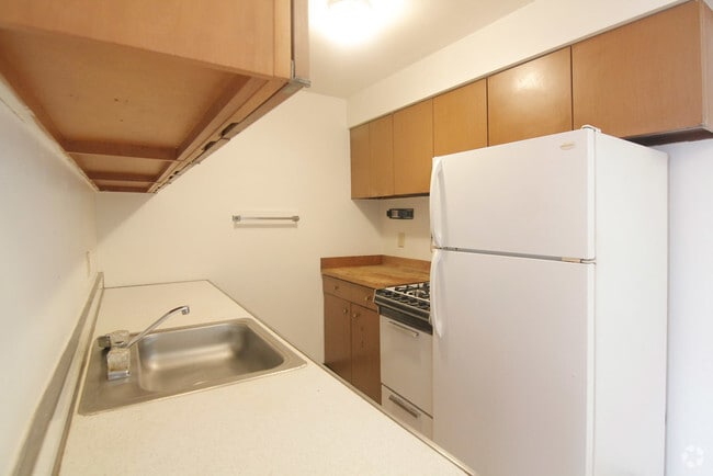 Building Photo - 600 Allenby Ave Unit 6 Rental