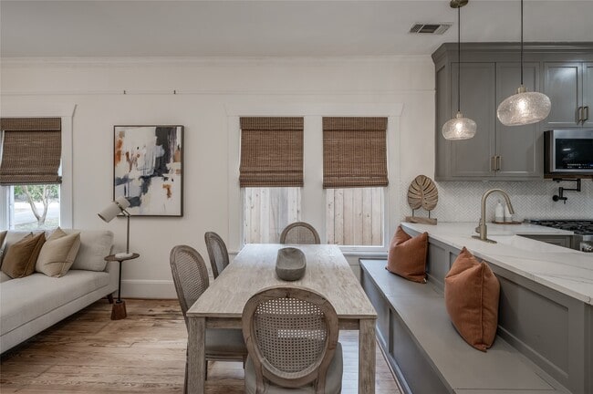 Photo - 208 Archer St