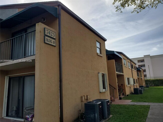 Photo - 7423 SW 152nd Ave Unit 10-106