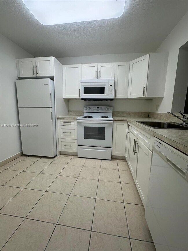 Photo - 18101 NW 68th Ave Unit E210