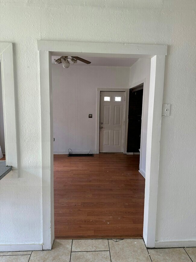 Photo - 2121 N Prospect Rd