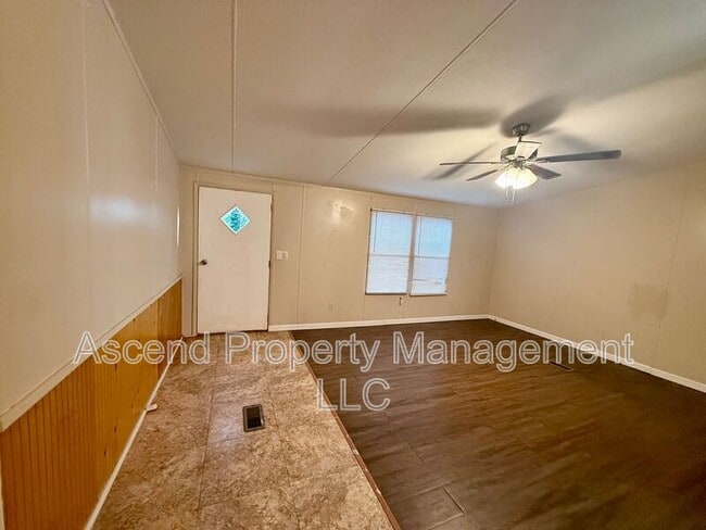 Photo - 8831 Nelson Rd