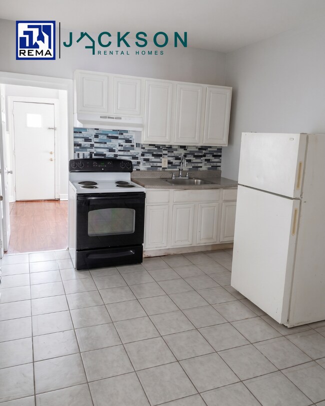 4942 N 7th St Unit A