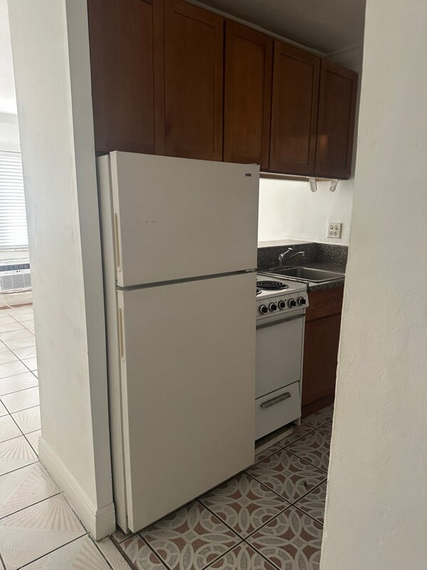 Photo - 384 Minorca Ave Unit 2