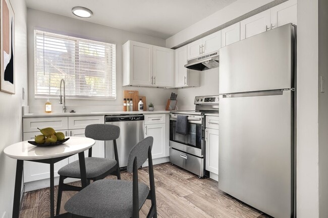 Photo - The Pointe at Northridge