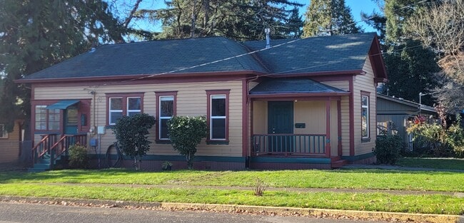 Photo - 314 E Sherman St