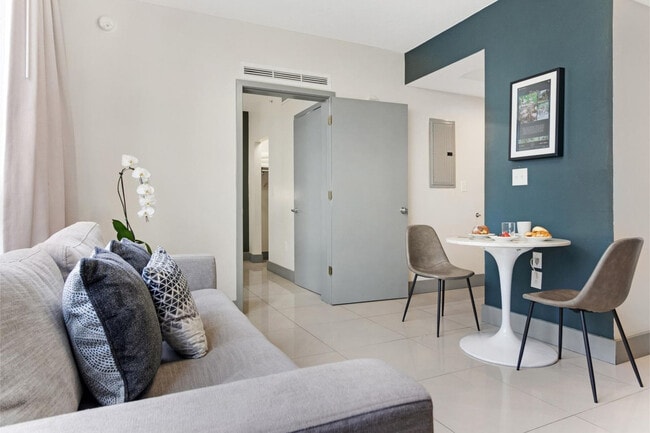 Photo - 1700 SW 2nd Ave Unidad ID1272322P