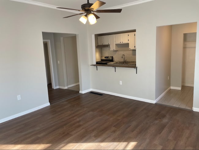 Building Photo - 333 N Hamilton St Unit 101