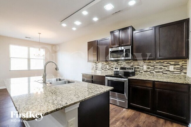 Photo - 3280 Heatherwood Dr