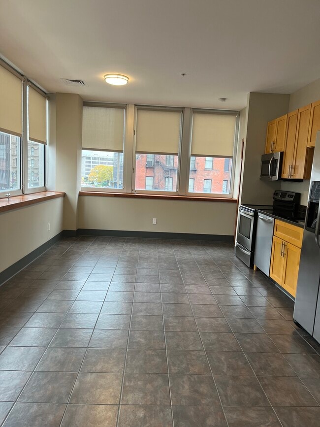 Photo - 44 Exchange Blvd