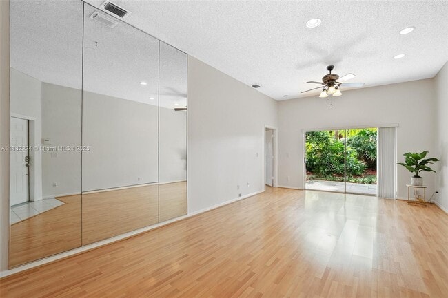 Photo - 16011 Emerald Cove Rd