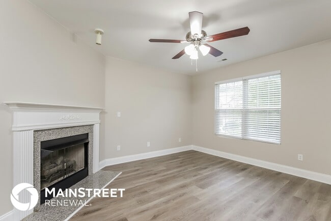 Photo - 1806 Savannas Run Dr