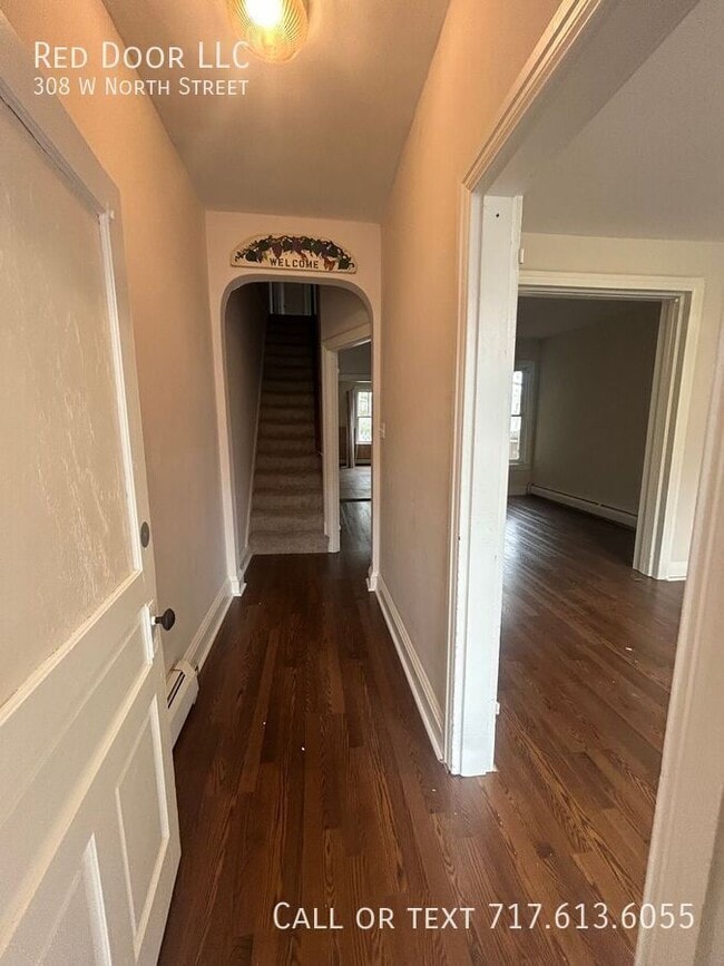 Photo - 308 W North St