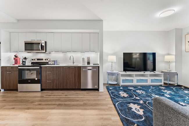 Photo - 280 Western Ave Unidad ID1343274P