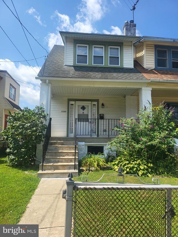 Photo - 1120 Roosevelt Dr House