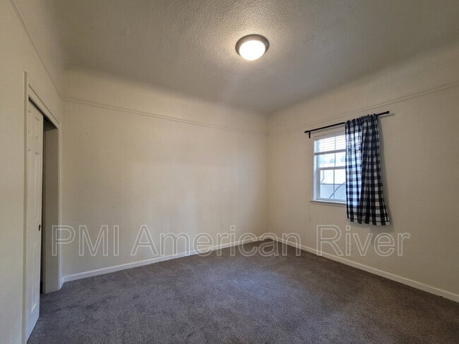 Photo - 2525 J St Unit A