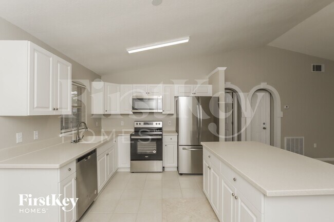 Photo - 2201 Wagonwheel Ave SE