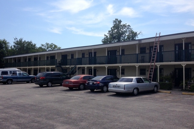 Photo - Colonial Greens II Apartments