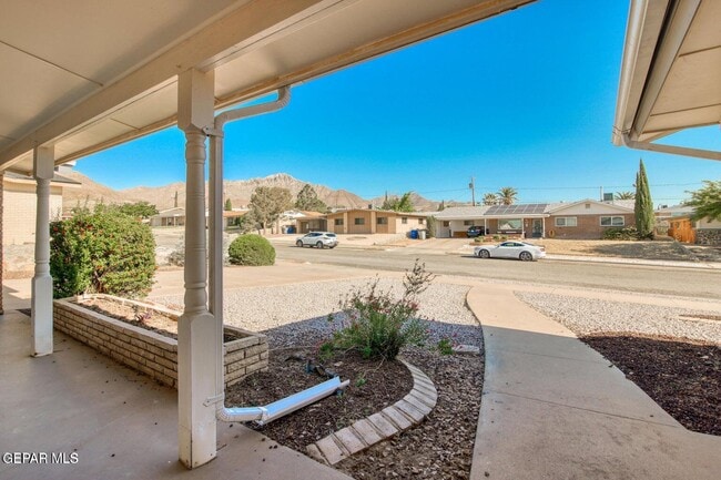 Photo - 6408 Regal Ln