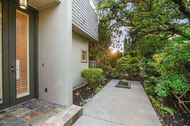 Photo - 4115 E Galer St