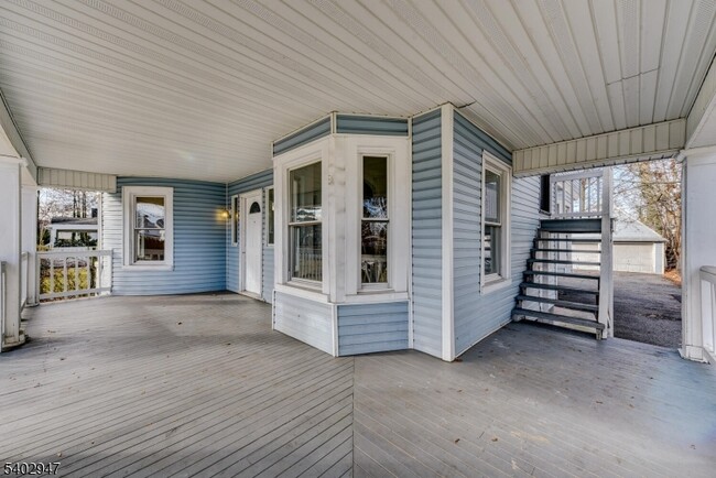 Photo - 946 W 7th St Unit 1