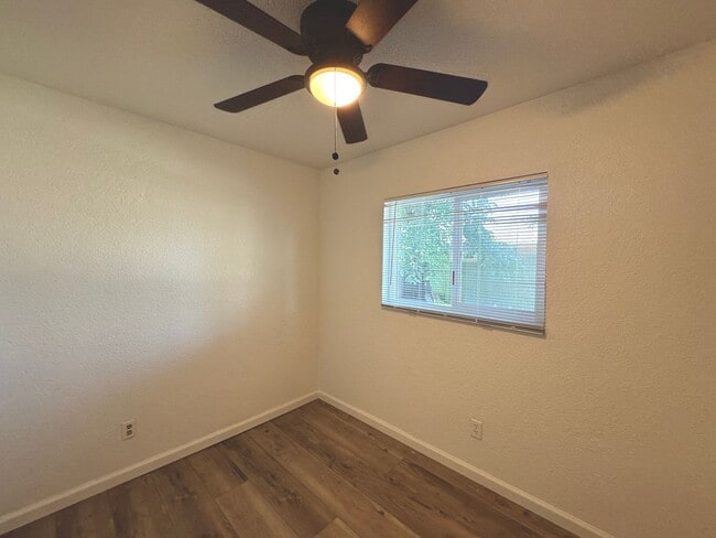 Photo - Interior Newly Remodeled - 1 bedroom 1 bath For Rent in Dos Palos