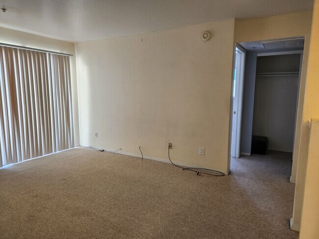 Photo - 3 RD FLOOR CONDO FOR RENT