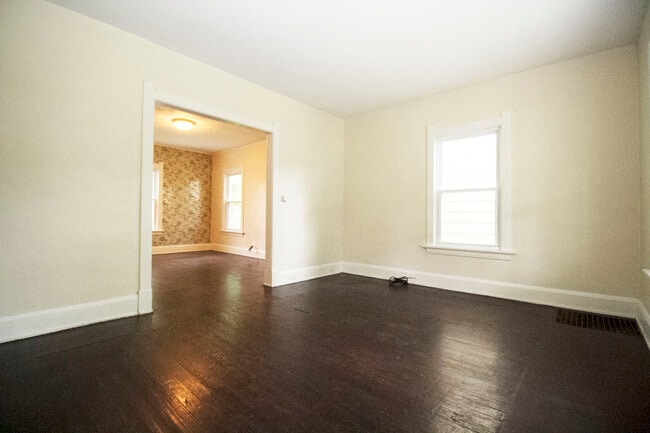 Photo - 830 Homer Ave