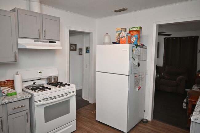 Photo - Handicap Accessible 2 Bed 1 Bath With Huge Yard In Burkburnett!